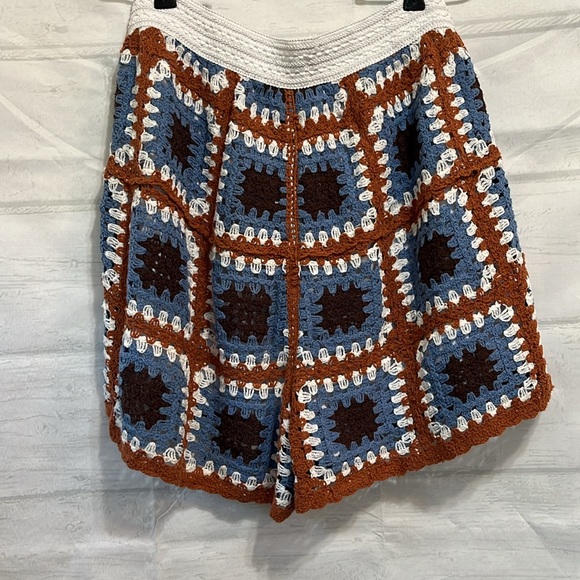 Ultra Pink Cottagecore Granny Square Crochet Shorts Brown Blue White Size XL - Picture 6 of 13